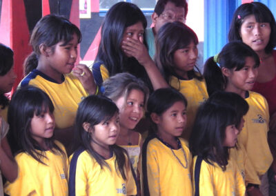 Atividades pedagógicas musicais na Escola Matyk da Aldeia São José/ Terra Indígena Apinajé. Autor: Alexandre Herbetta